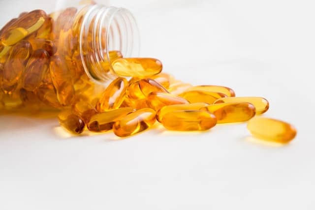 CBD-Produkte in einer ruhigen redaktionellen Bildszene.